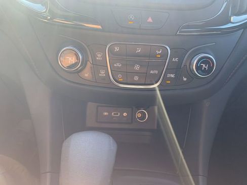 Certified 2024 Chevrolet Equinox RS FWD image 17