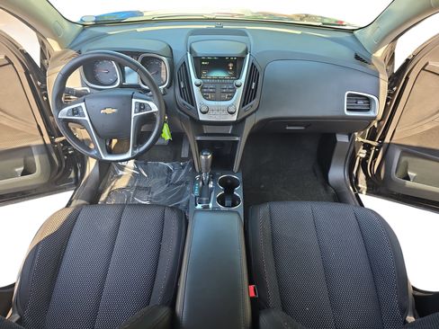 Used 2017 Chevrolet Equinox LT w/ Convenience Package FWD image 9
