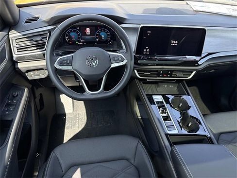 New 2026 Volkswagen Atlas Cross Sport SE image 9