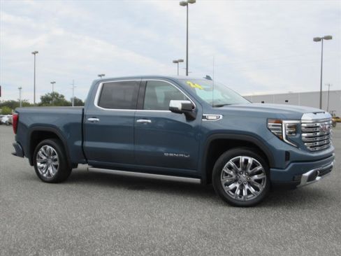 Used 2024 GMC Sierra 1500 Denali image 2