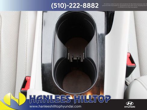 Used 2023 Hyundai Elantra Limited image 19