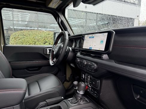 Used 2026 Jeep Wrangler Moab image 28