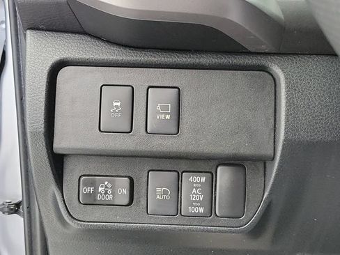 Used 2021 Toyota Tacoma Limited RWD image 31