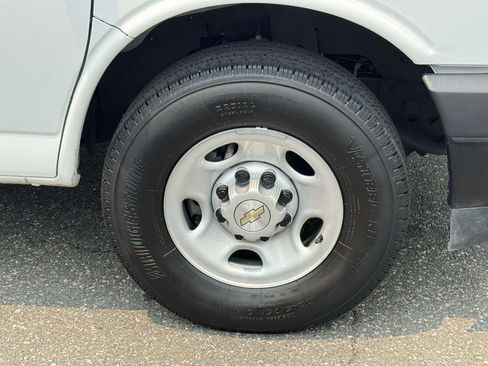 Used 2025 Chevrolet Express 2500 Extended w/ Driver Convenience Package RWD image 8