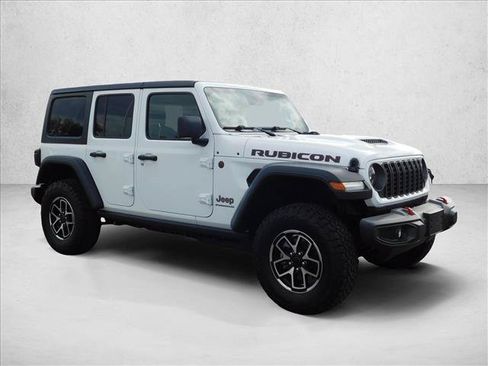 Used 2026 Jeep Wrangler Unlimited Rubicon AWD/4WD image 6