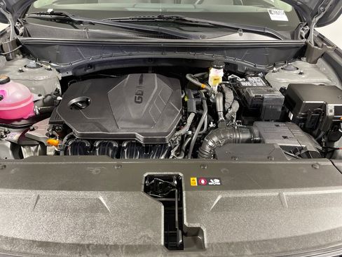 Certified 2025 Hyundai Tucson SEL image 9