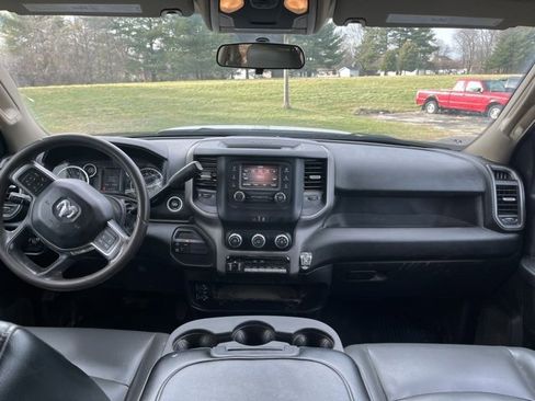 Used 2019 RAM 3500 Tradesman w/ Chrome Appearance Group image 3