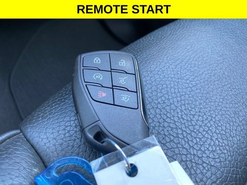 Used 2025 GMC Yukon Denali AWD/4WD image 27