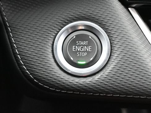 Used 2026 Chevrolet Equinox LT FWD image 28