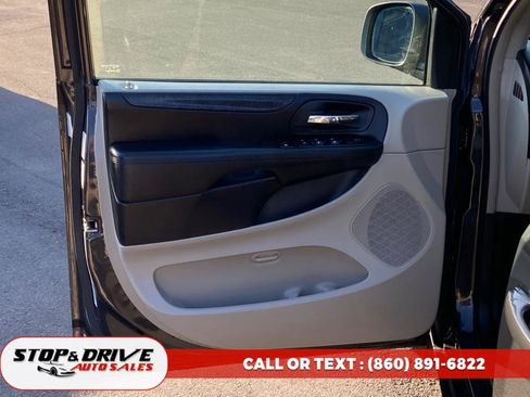 Used 2012 Dodge Grand Caravan Crew image 10