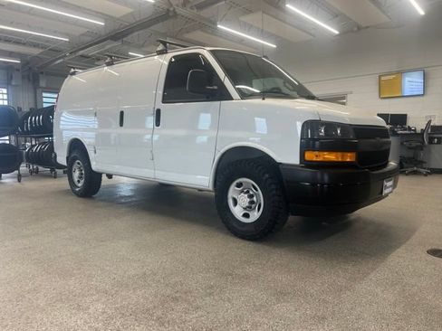 Certified 2024 Chevrolet Express 2500 w/ Driver Convenience Package RWD image 3