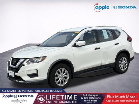 Used 2018 Nissan Rogue S AWD/4WD image 3