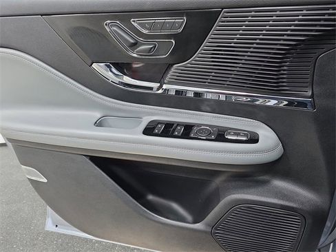 Certified 2022 Lincoln Corsair Standard w/ Premium Package image 24