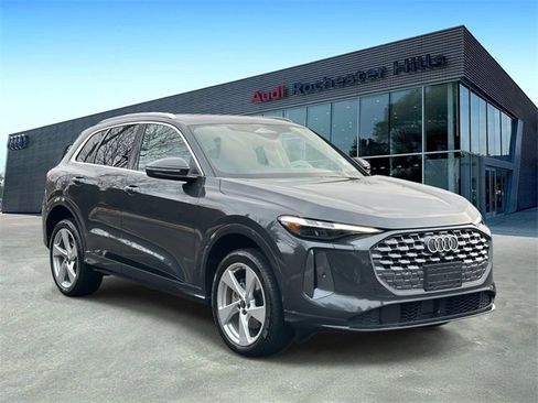 Certified 2025 Audi Q5 Premium Plus w/ Premium Plus image 7