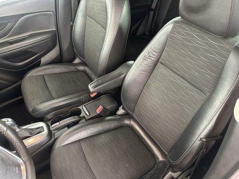 Used 2015 Buick Encore FWD image 19