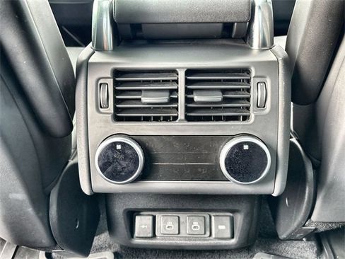 Used 2022 Land Rover Discovery HSE R-Dynamic image 17