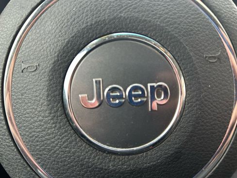 Used 2012 Jeep Liberty Limited Jet image 21