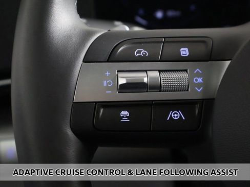 Used 2024 Hyundai Kona Limited image 6