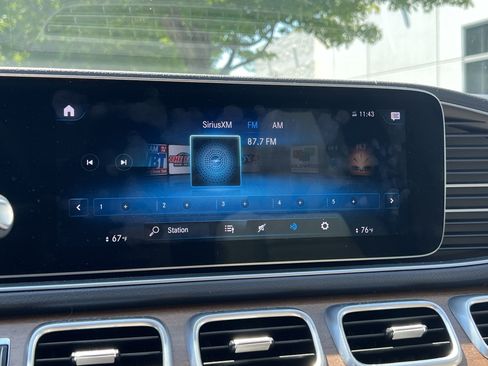 Certified 2020 Mercedes-Benz GLE 450 4MATIC image 23