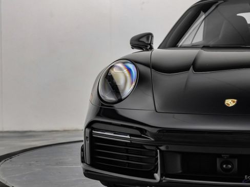 Used 2025 Porsche 911 Turbo S w/ Exterior Sport Package AWD/4WD image 39