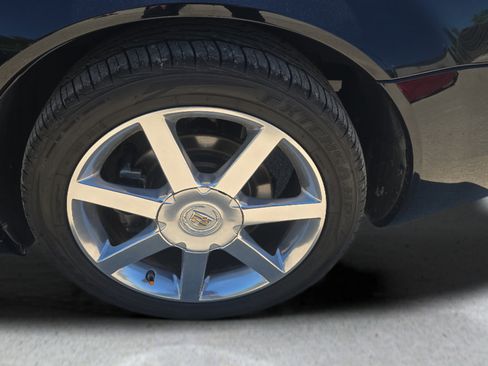 Used 2005 Cadillac XLR RWD image 29