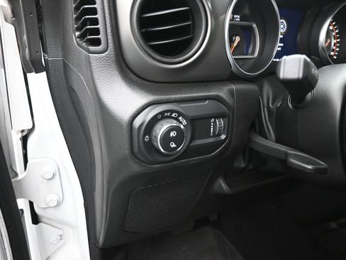 Used 2023 Jeep Gladiator Sport AWD/4WD image 13