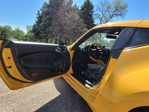 Used 2018 Nissan 370Z Coupe w/ Z34 Heritage Edition - Yellow image 10