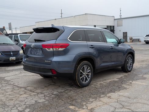 Used 2019 Toyota Highlander XLE image 5