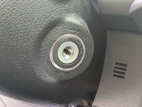Used 2022 Toyota Tacoma SR5 w/ Technology Package RWD image 33