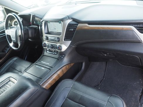 Used 2020 GMC Yukon XL Denali image 29