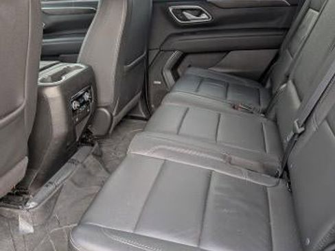 Used 2023 Chevrolet Tahoe LT image 9