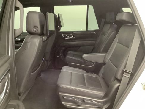 Used 2021 Chevrolet Tahoe Z71 w/ Luxury Package AWD/4WD image 6