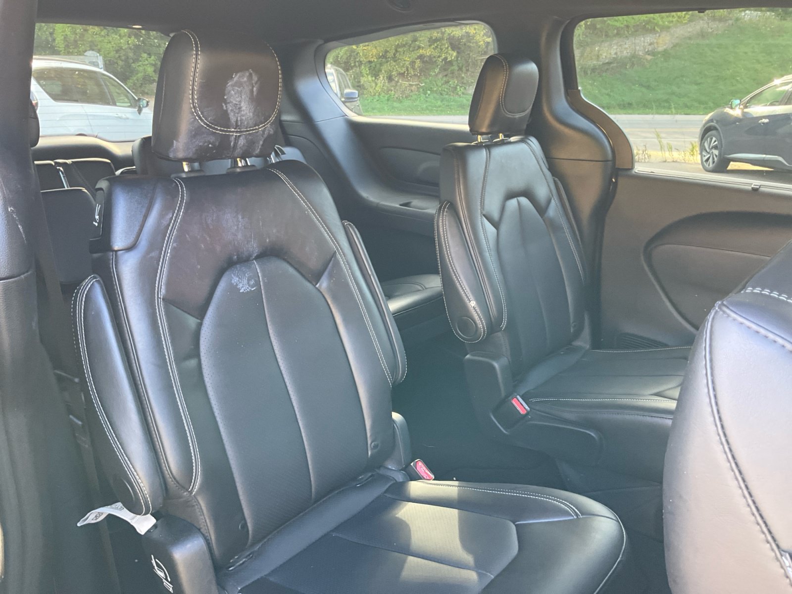 Used 2025 Chrysler Pacifica Select AWD/4WD image 19