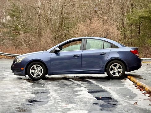 Used 2014 Chevrolet Cruze LT FWD image 5