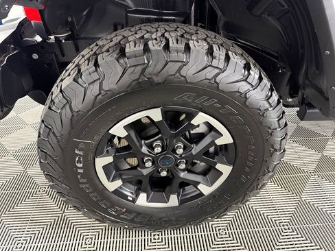 Used 2025 Jeep Wrangler Unlimited Rubicon 4xe AWD/4WD image 12