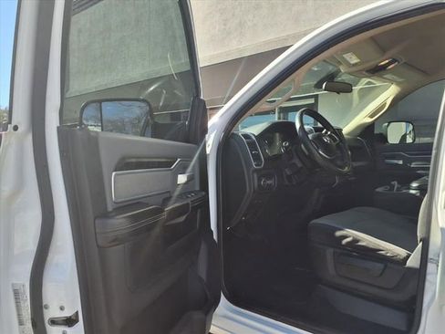 Used 2019 RAM 2500 Big Horn image 11