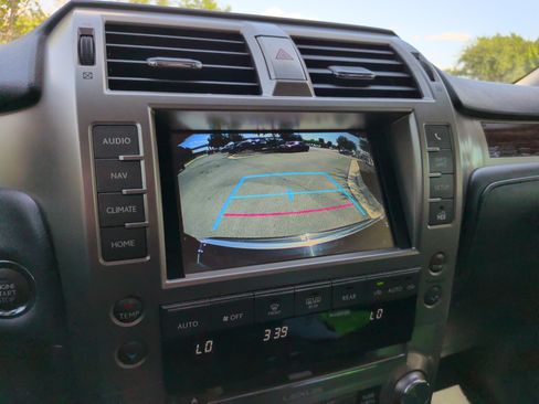 Used 2019 Lexus GX 460 Premium AWD/4WD image 17