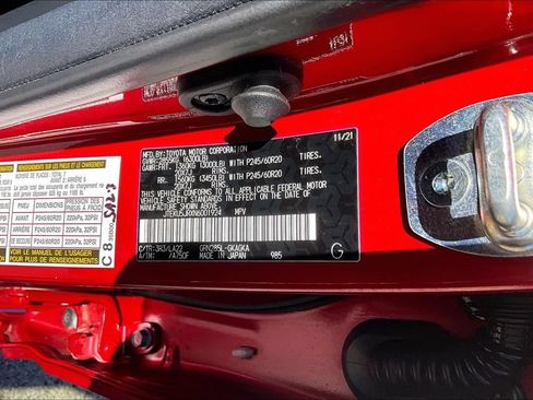 Certified 2022 Toyota 4Runner Limited AWD/4WD image 21