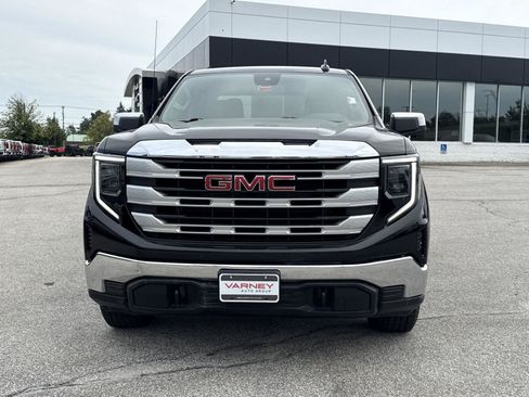 Used 2022 GMC Sierra 1500 SLE AWD/4WD image 2