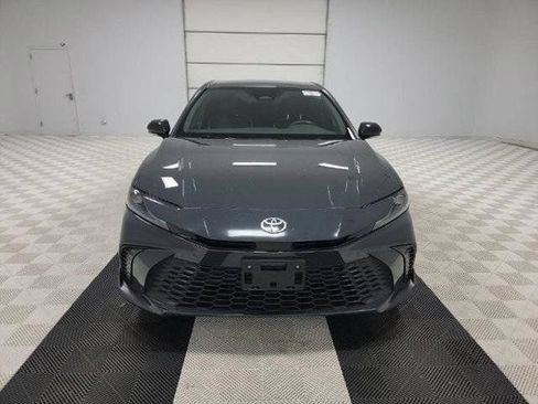 Used 2025 Toyota Camry SE w/ Convenience Package FWD image 38