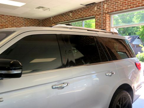 Used 2019 Lincoln Navigator Reserve w/ Cargo Package image 82