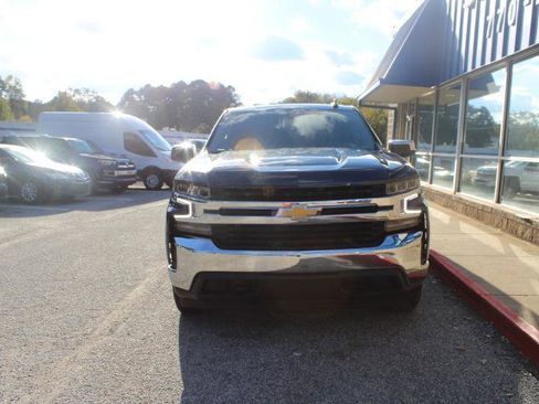 Used 2021 Chevrolet Silverado 1500 LT w/ Z71 Off-Road Package image 2