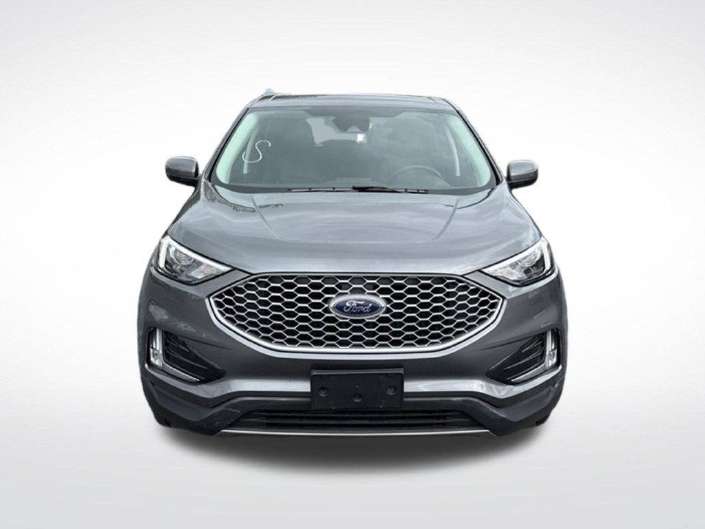 Certified 2024 Ford Edge SEL w/ Convenience Package AWD/4WD image 2