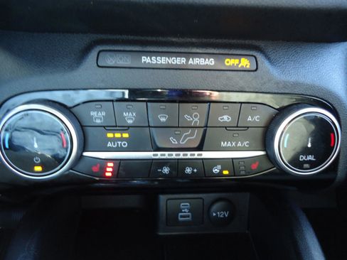 Used 2022 Ford Escape SE w/ Convenience Package image 18