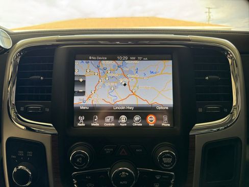 Used 2017 RAM 2500 Laramie w/ Snow Chief Group AWD/4WD image 19