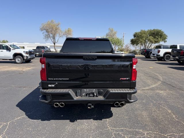 Used 2024 Chevrolet Silverado 1500 RST w/ Z71 Off-Road Package AWD/4WD image 5