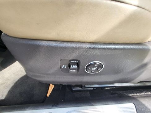 Used 2013 Hyundai Equus Signature image 19