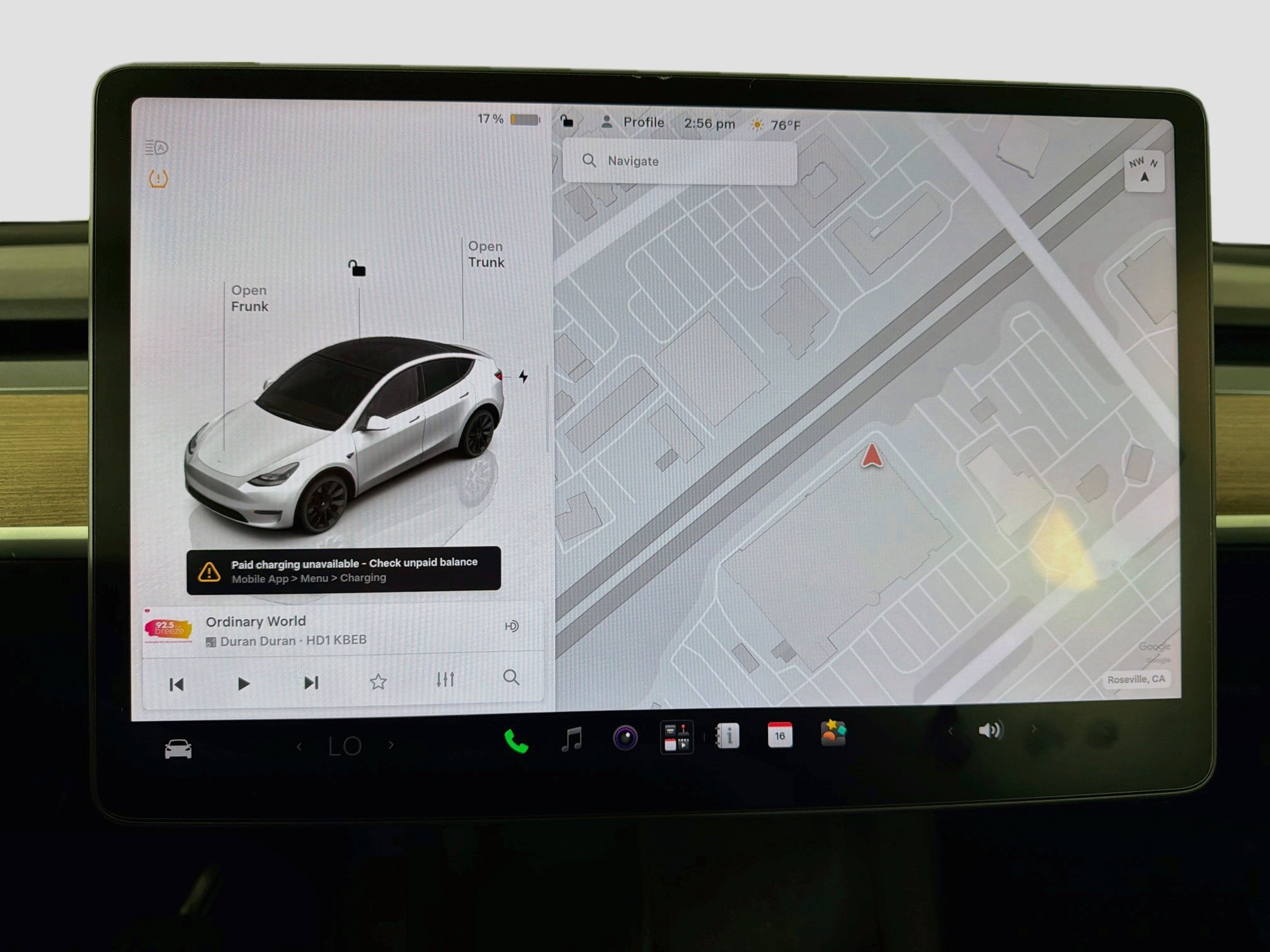 Used 2024 Tesla Model Y Long Range AWD/4WD image 21