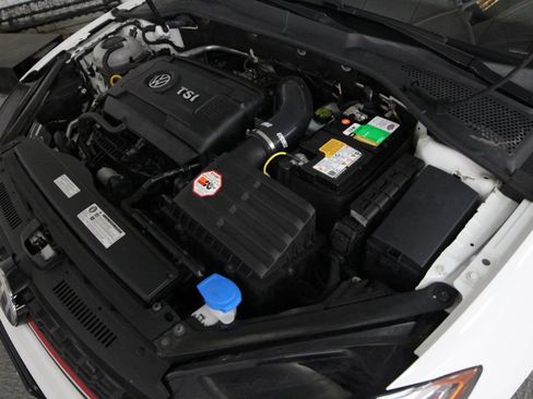 Used 2019 Volkswagen GTI SE FWD image 53