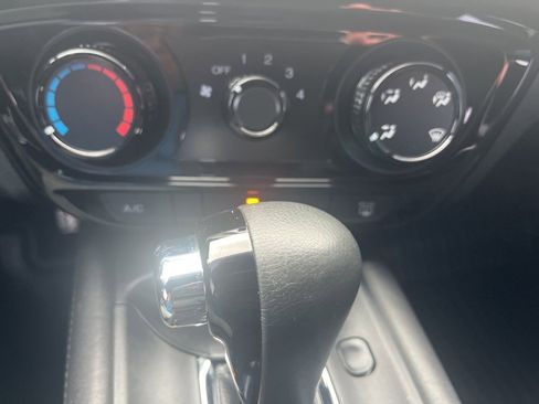 Used 2019 Honda HR-V Sport image 15